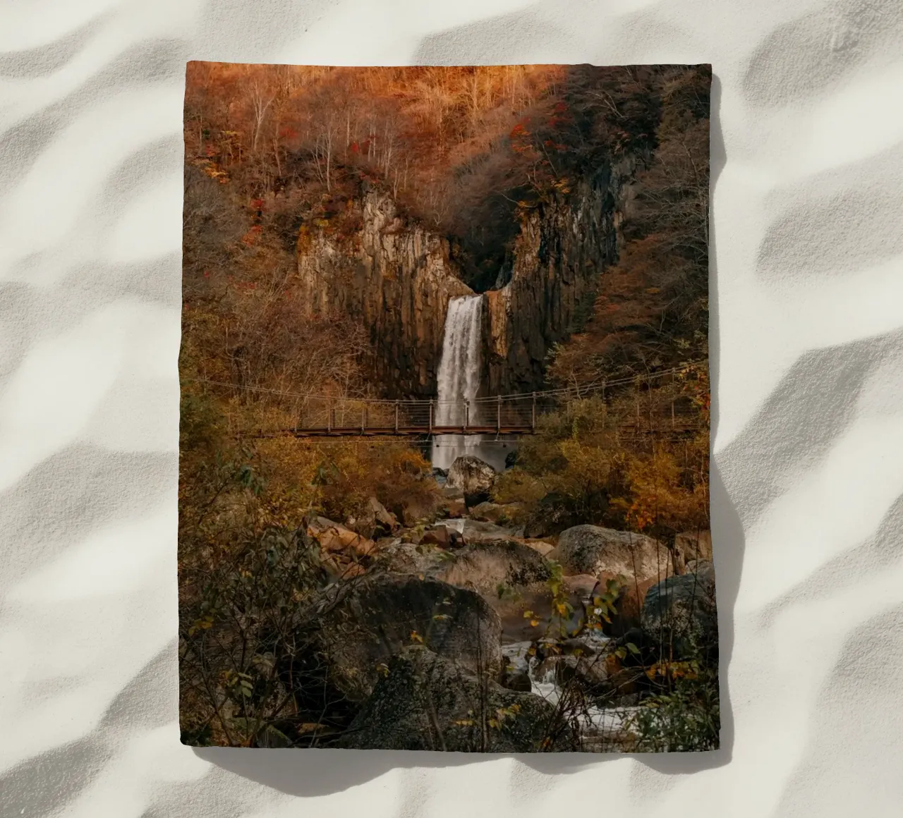 Cascata Naena a Niigata, Giappone telo mare da Marcel Bisig