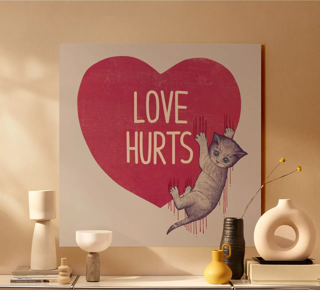 Love Hurts plexiglass da Tobe Fonseca