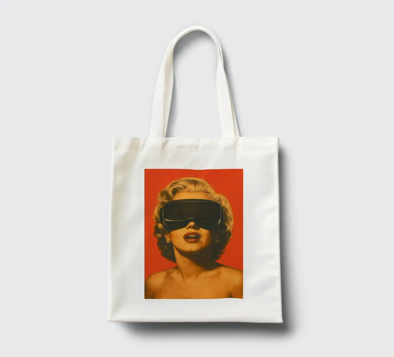 Pop icon of the future: Marilyn Monroe meets VR tote bag by Studio Mooodz