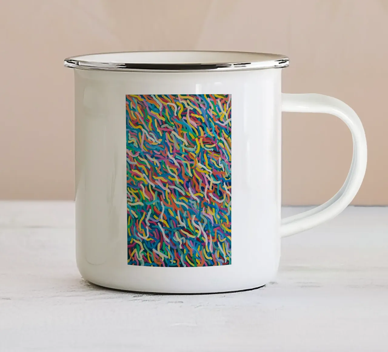 L'aura ti riflette tazza in smalto da Helen Joynson