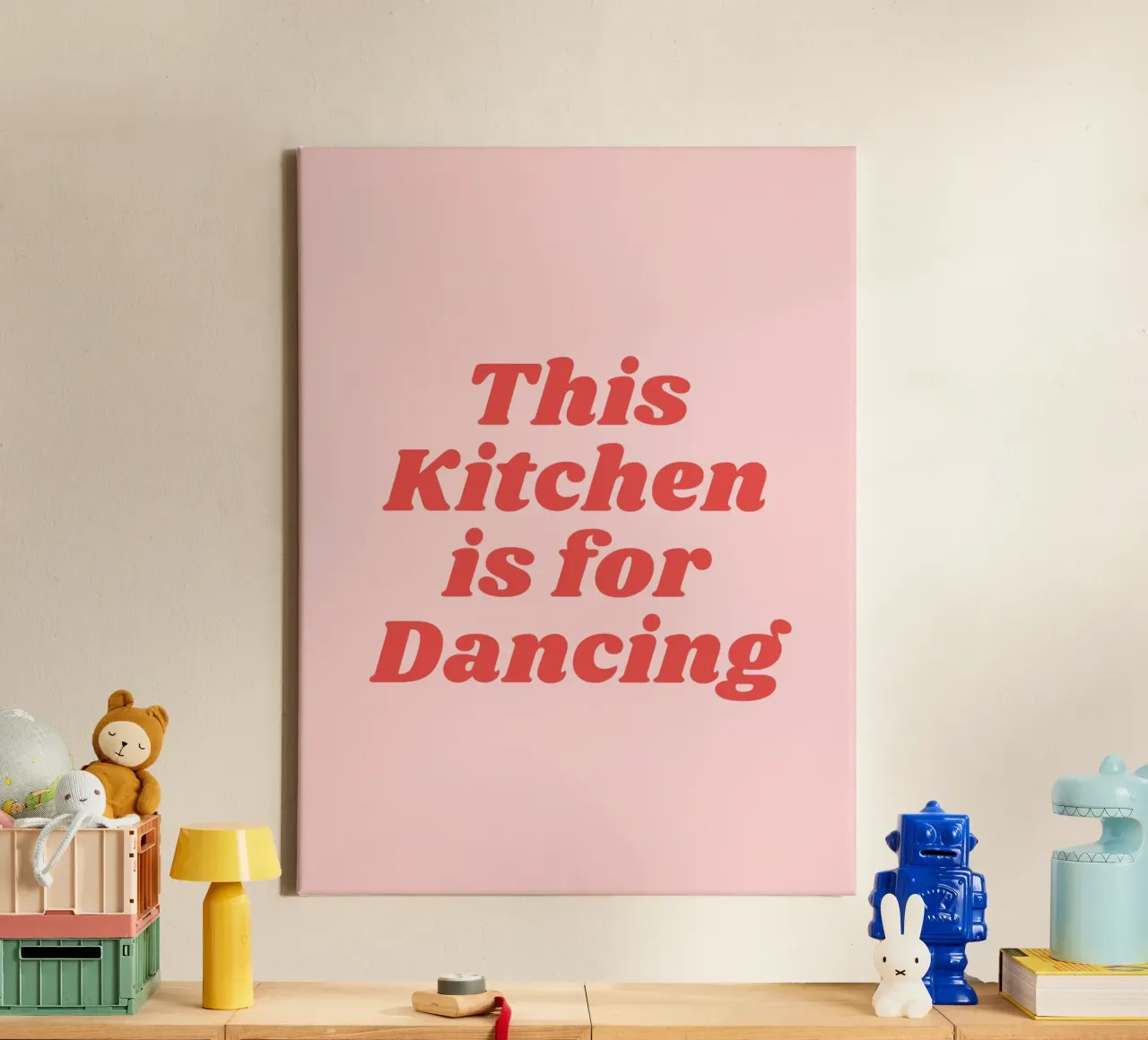 Questa cucina è per ballare (Sweet Pink Tone) tela con Cornice a cassetta da Paigaam Studio