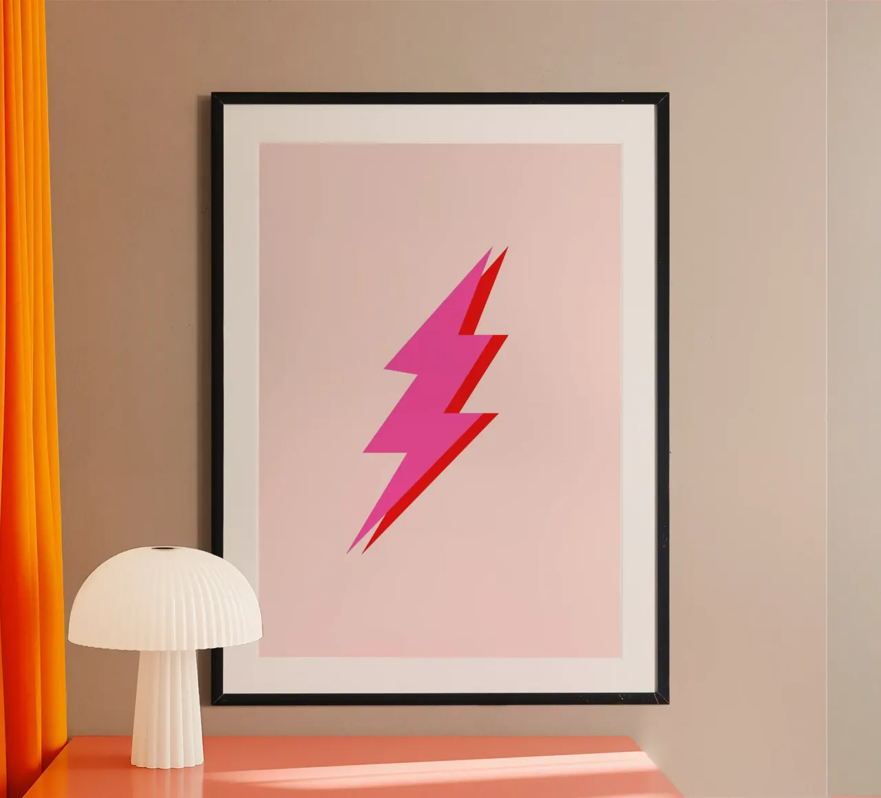 Illustrazione Thunderbolt (tonalità rosa e pesca) poster con telaio in alluminio da Paigaam Studio