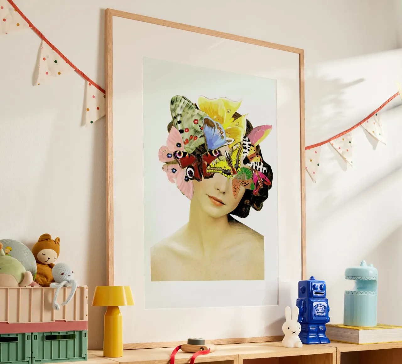 Het recht mooi te zijn - Butterflyhead poster con telaio in plastica da BlauMaschine