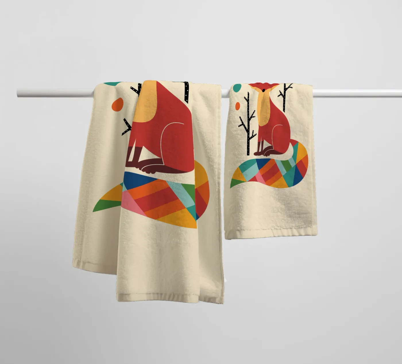 Regenbogenfuchs Handtuch von Andy Westface