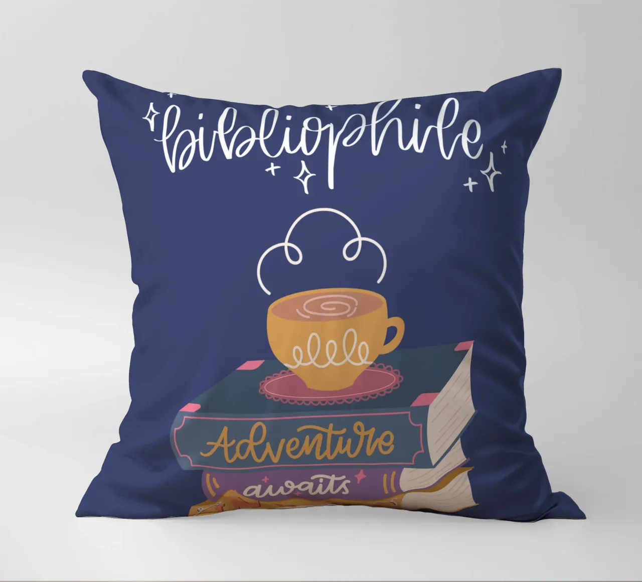 Bibliophile decorative cushion by Kiroiharu