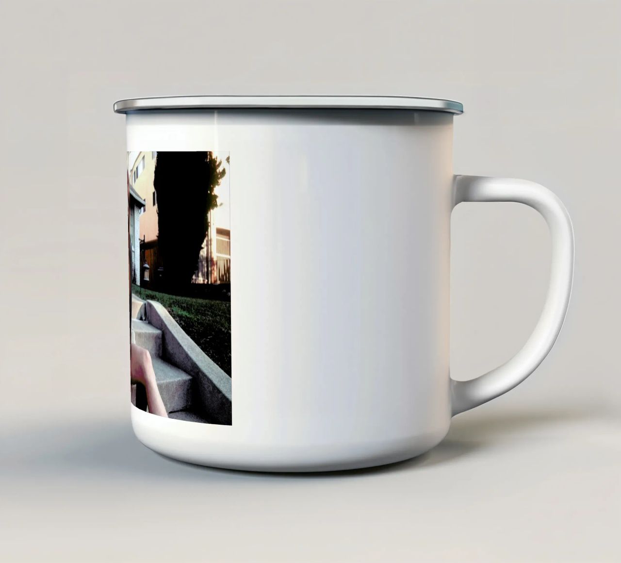 Amanda was here tazza in smalto da Aysha Banos
