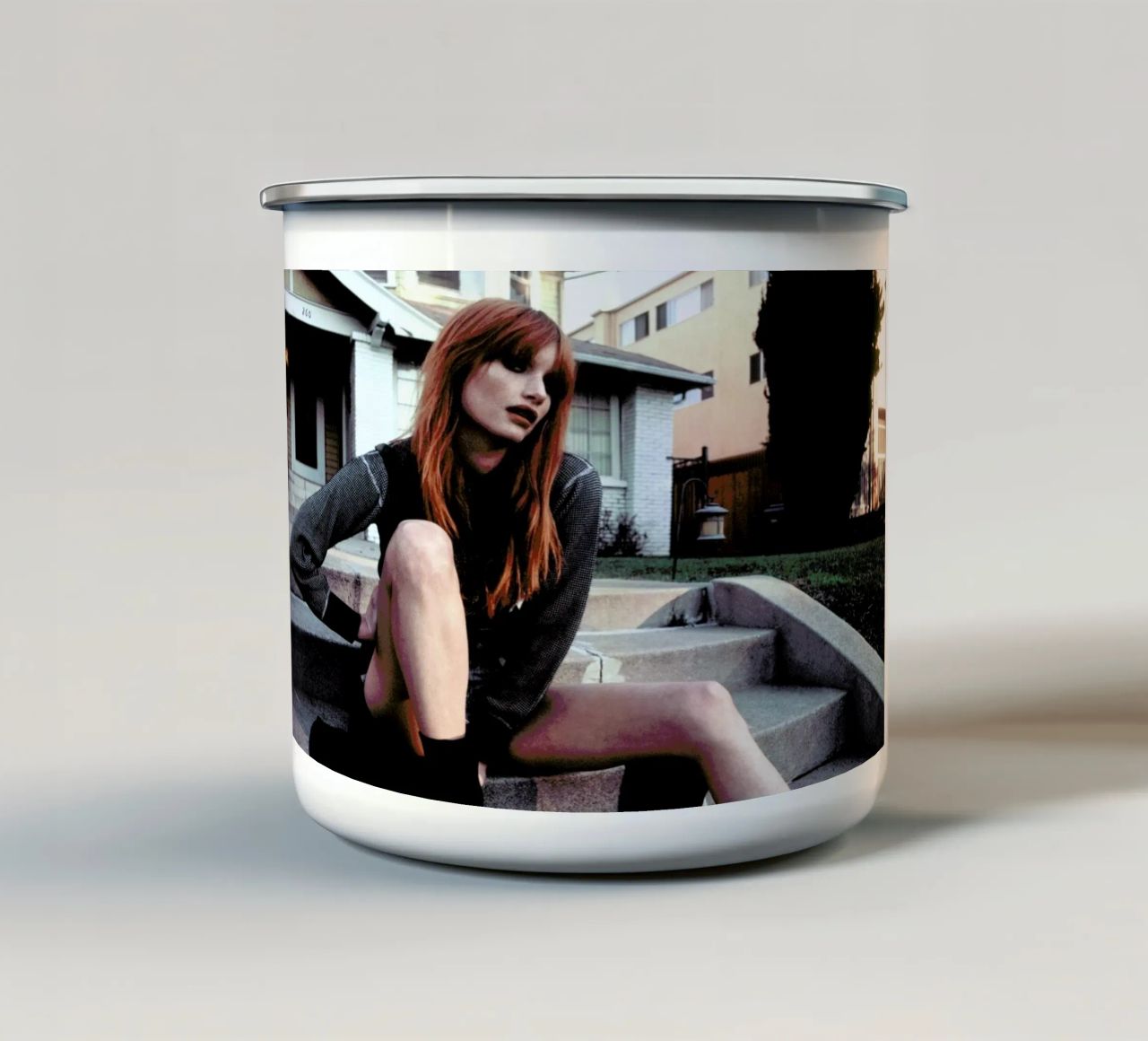 Amanda was here tazza in smalto da Aysha Banos