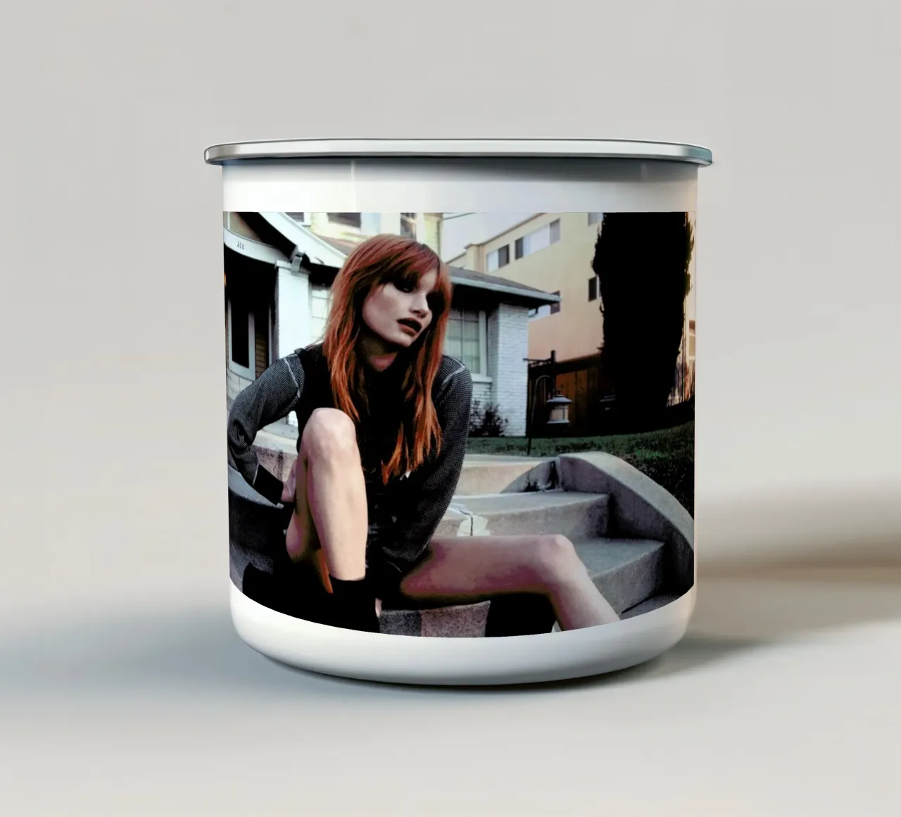 Amanda was here tazza in smalto da Aysha Banos