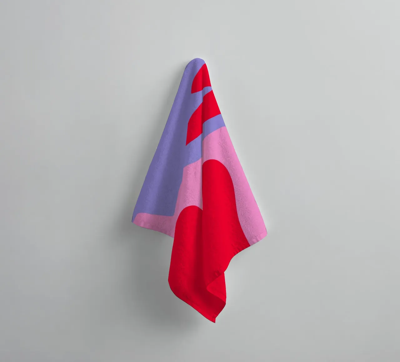 Forme astratte e moderne - rosa, viola, rosso asciugamano da bagno da Wackapacka