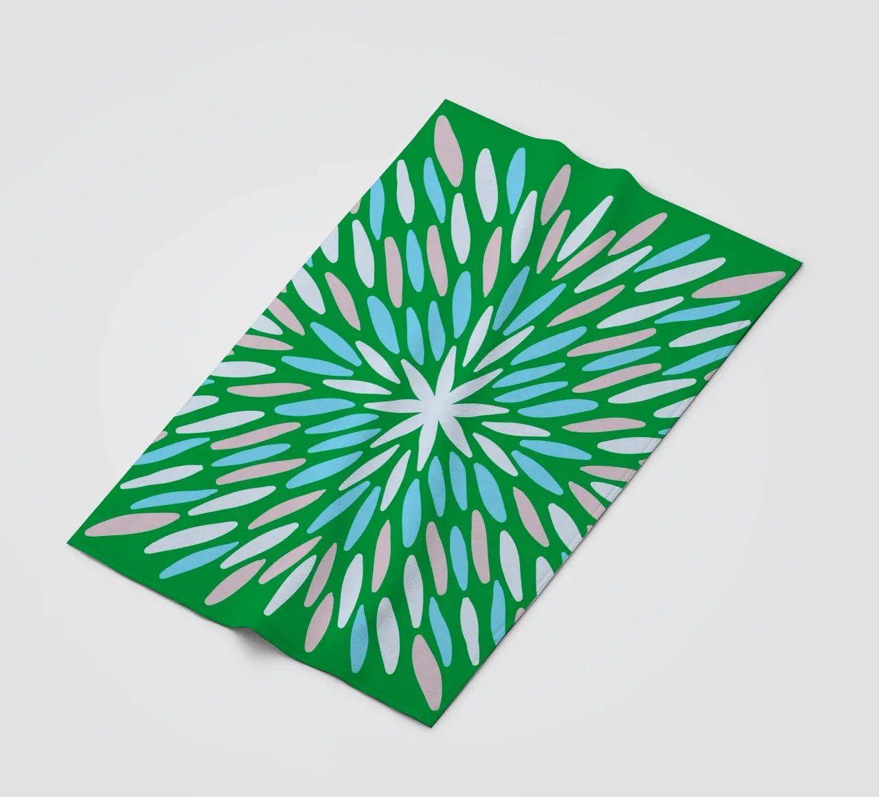Petal burst - verde, blu e beige coperta in pile da Wackapacka