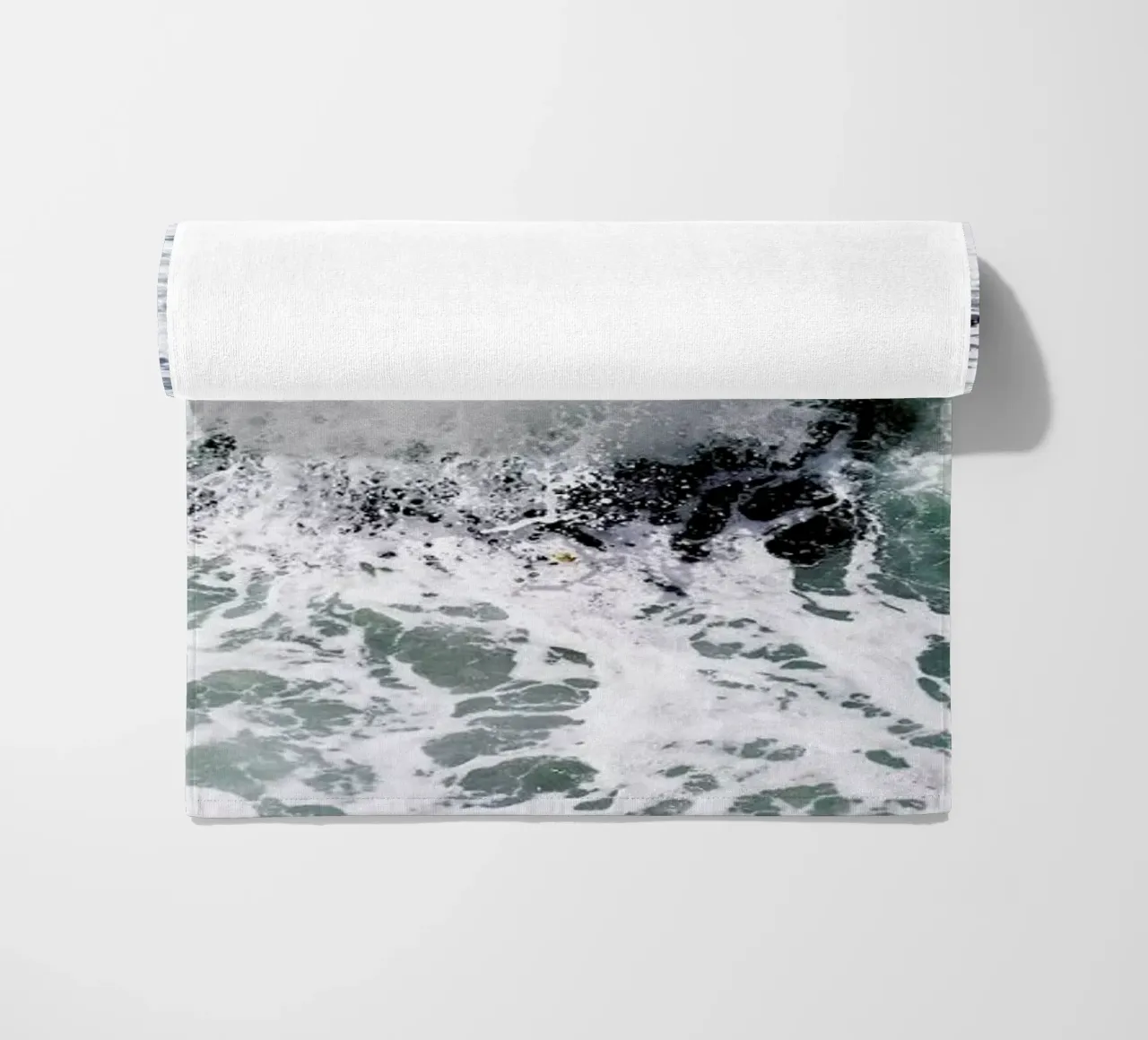 White Splash telo mare da Tal Paz-Fridman