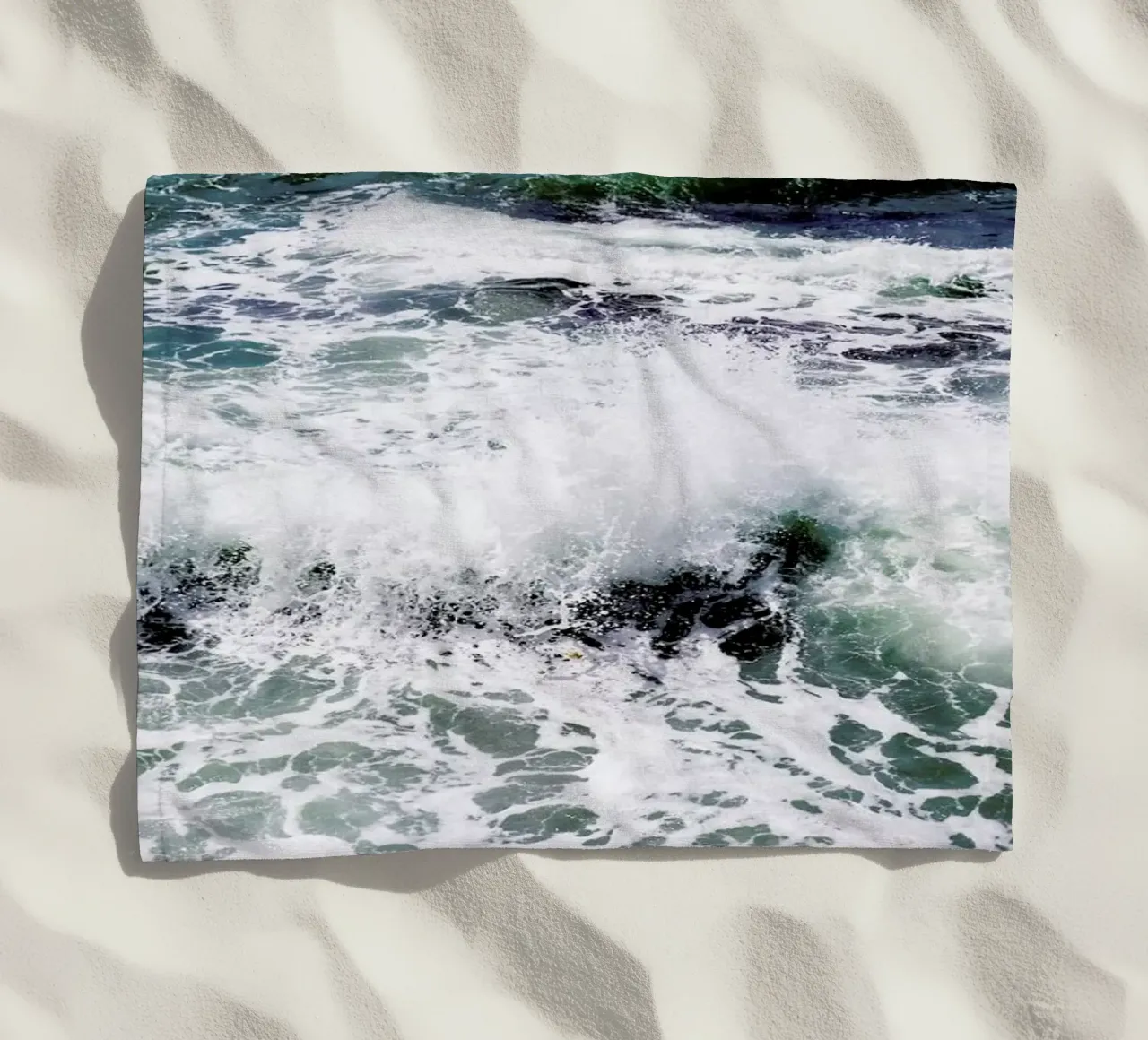 White Splash telo mare da Tal Paz-Fridman