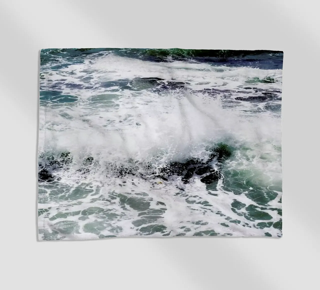 White Splash telo mare da Tal Paz-Fridman