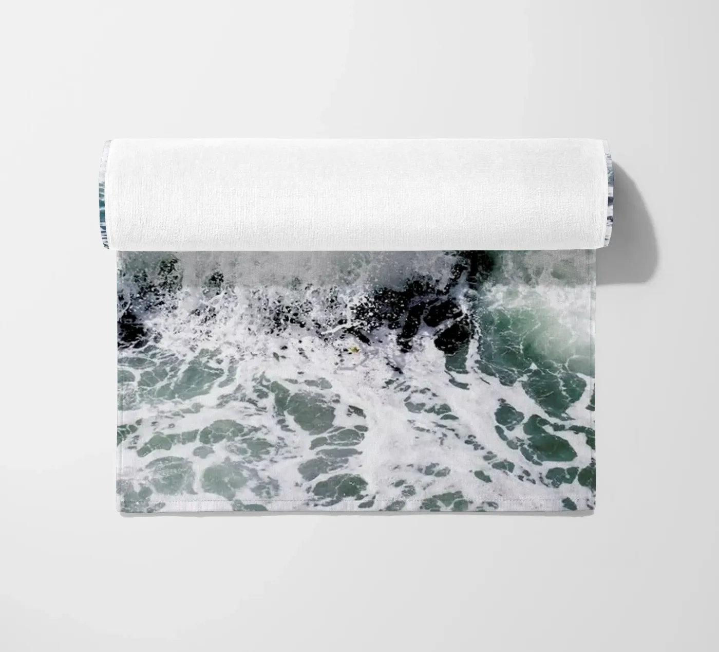 White Splash telo mare da Tal Paz-Fridman