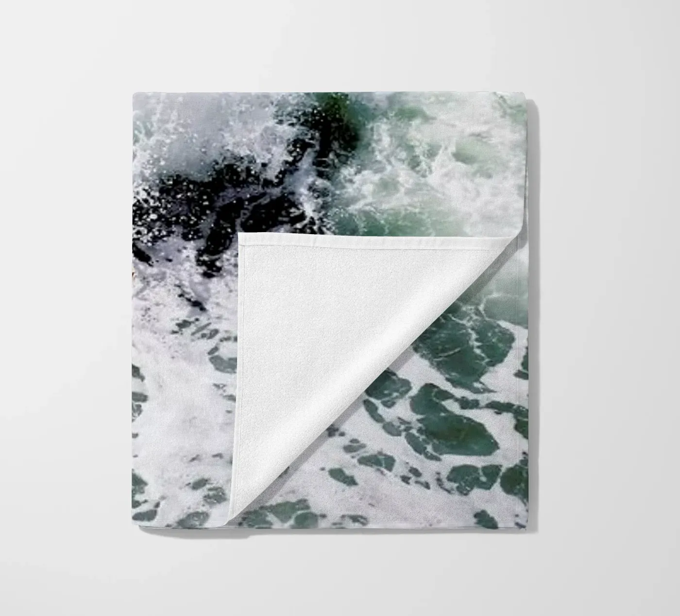 White Splash telo mare da Tal Paz-Fridman