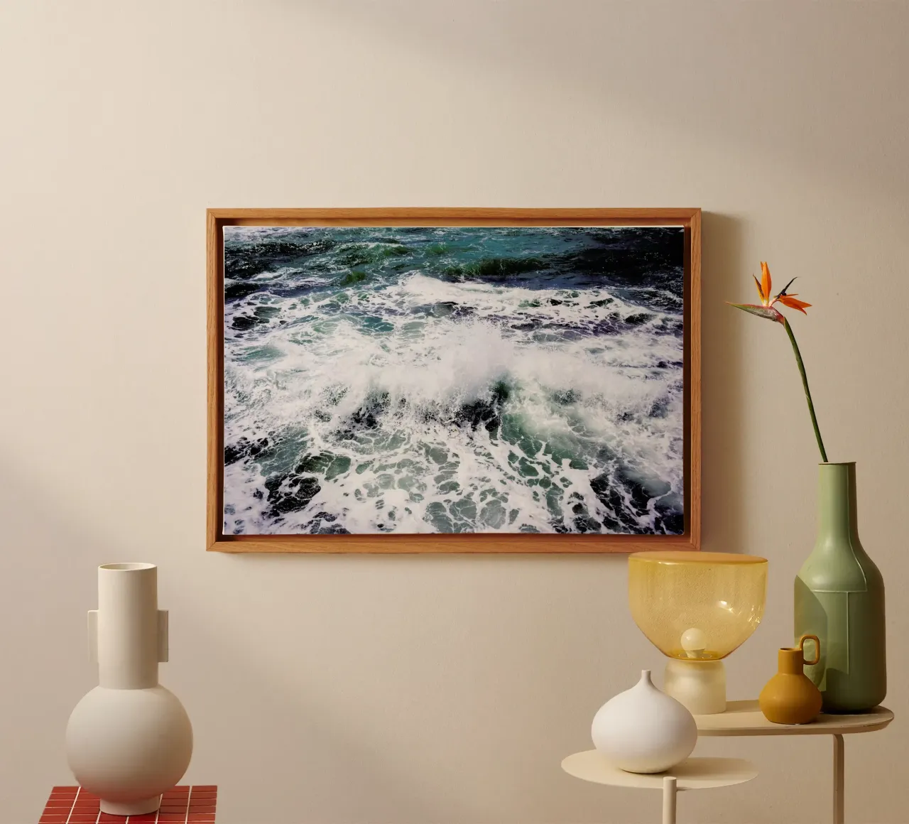 White Splash tela con Cornice a cassetta da Tal Paz-Fridman