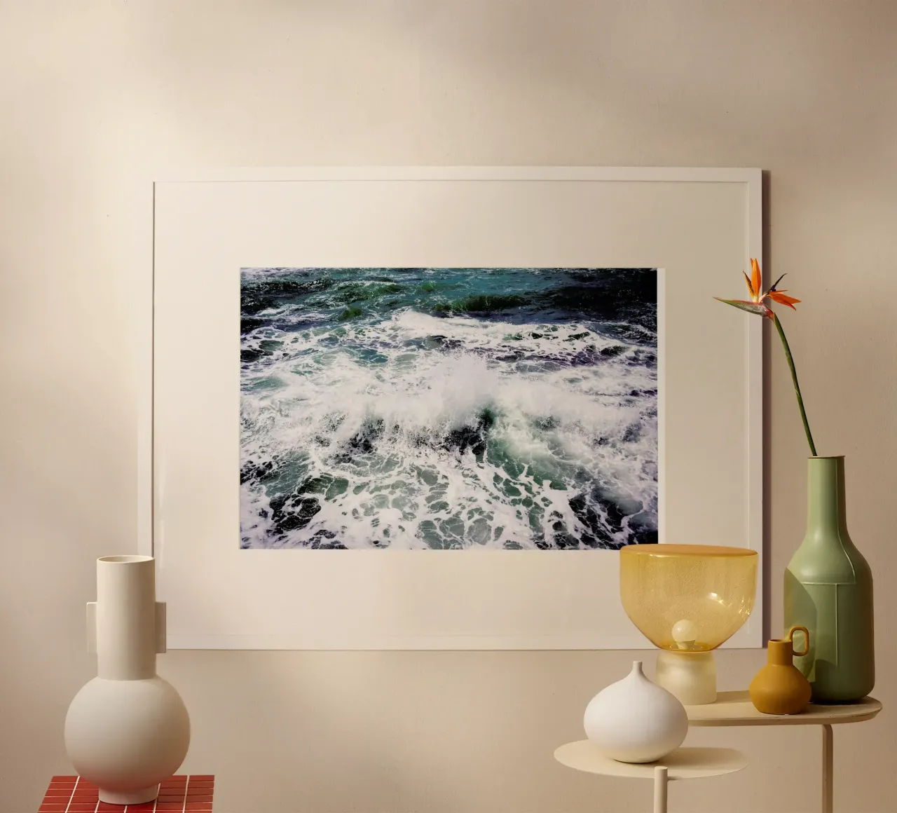 White Splash poster da Tal Paz-Fridman