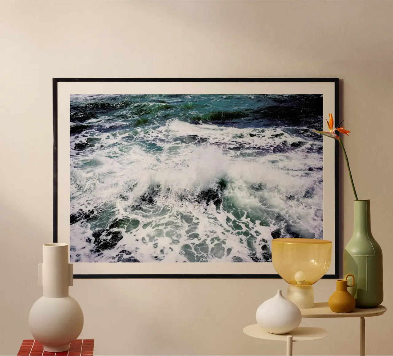 White Splash poster da Tal Paz-Fridman