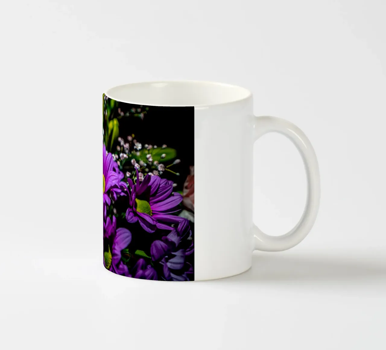 Bouquet di fiori colorati tazza in ceramica da Marcus Beckert | Fotografie