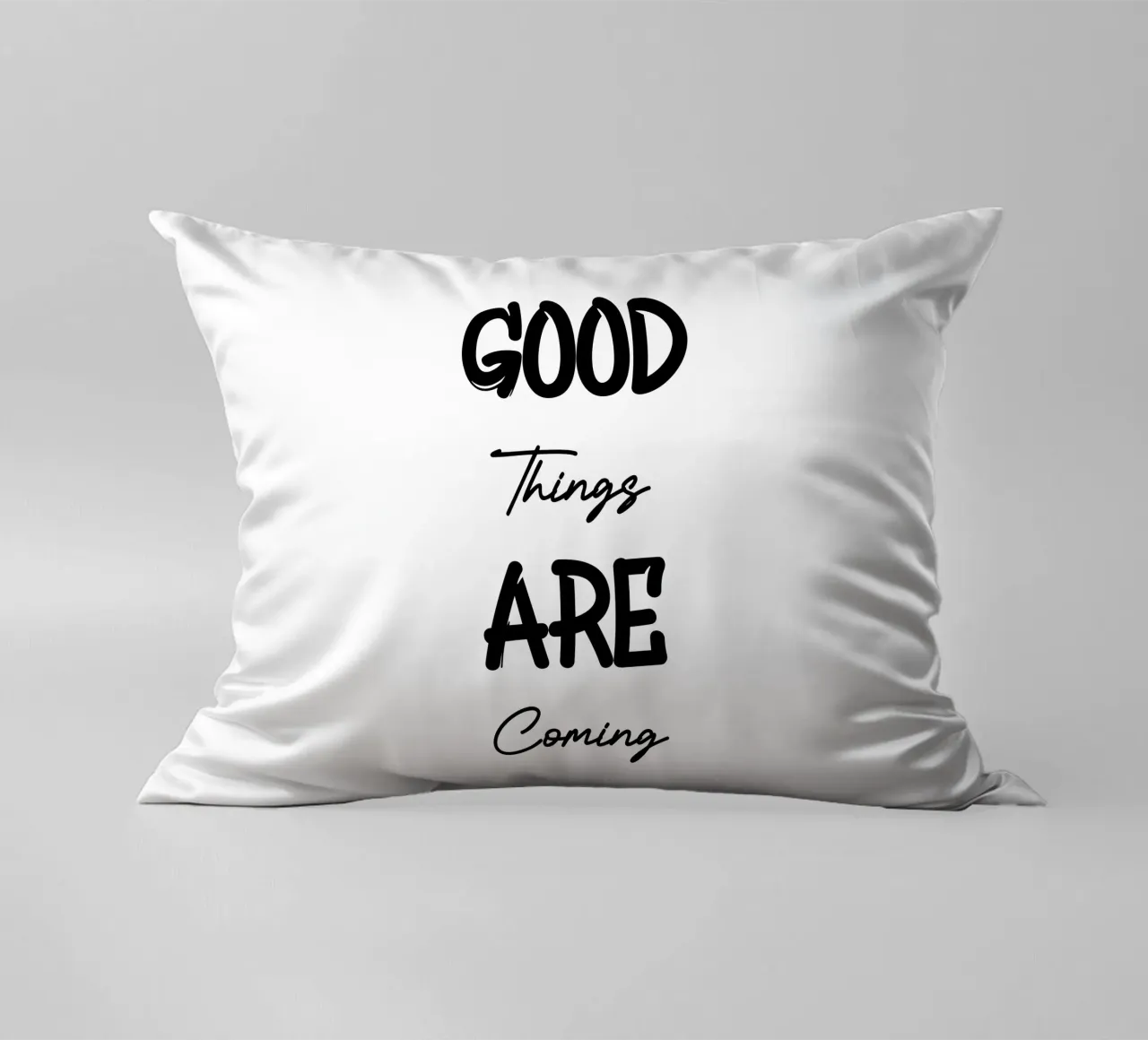 Good Things Are Coming Modern Style Typography coussin de YV TYPOGRAPHY