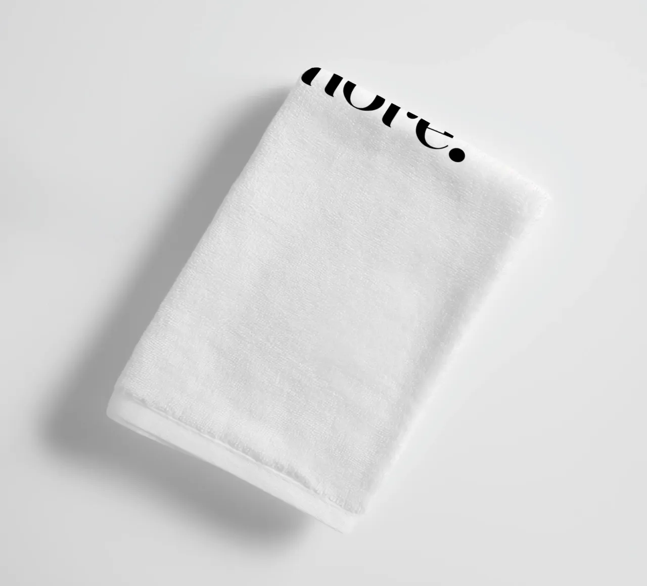 Ciao Amore Typographie simple, moderne et minimaliste serviette de bain de YV TYPOGRAPHY