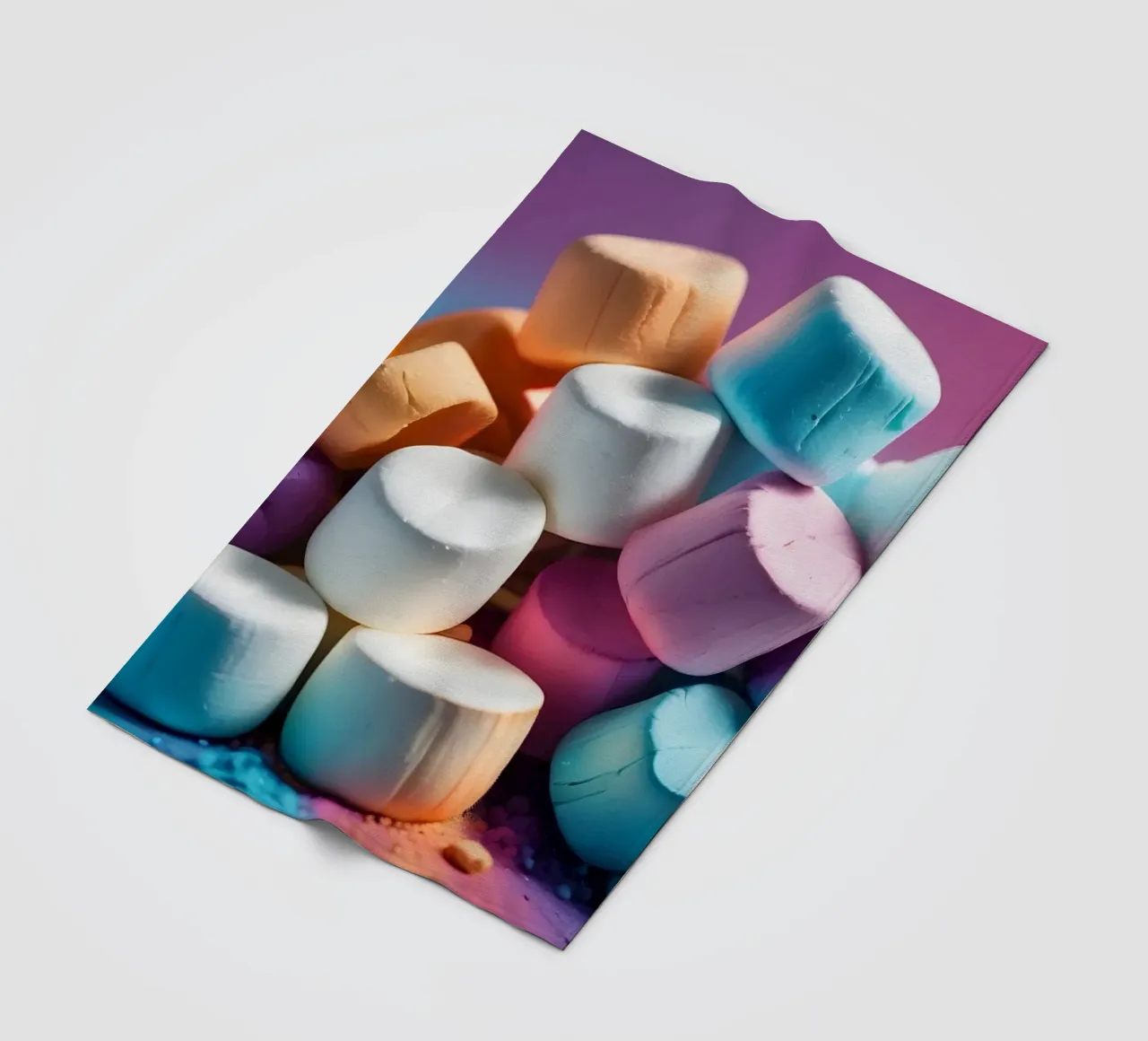 Marshmallow colorati impilati in modo giocoso coperta in pile da DesignDoodle
