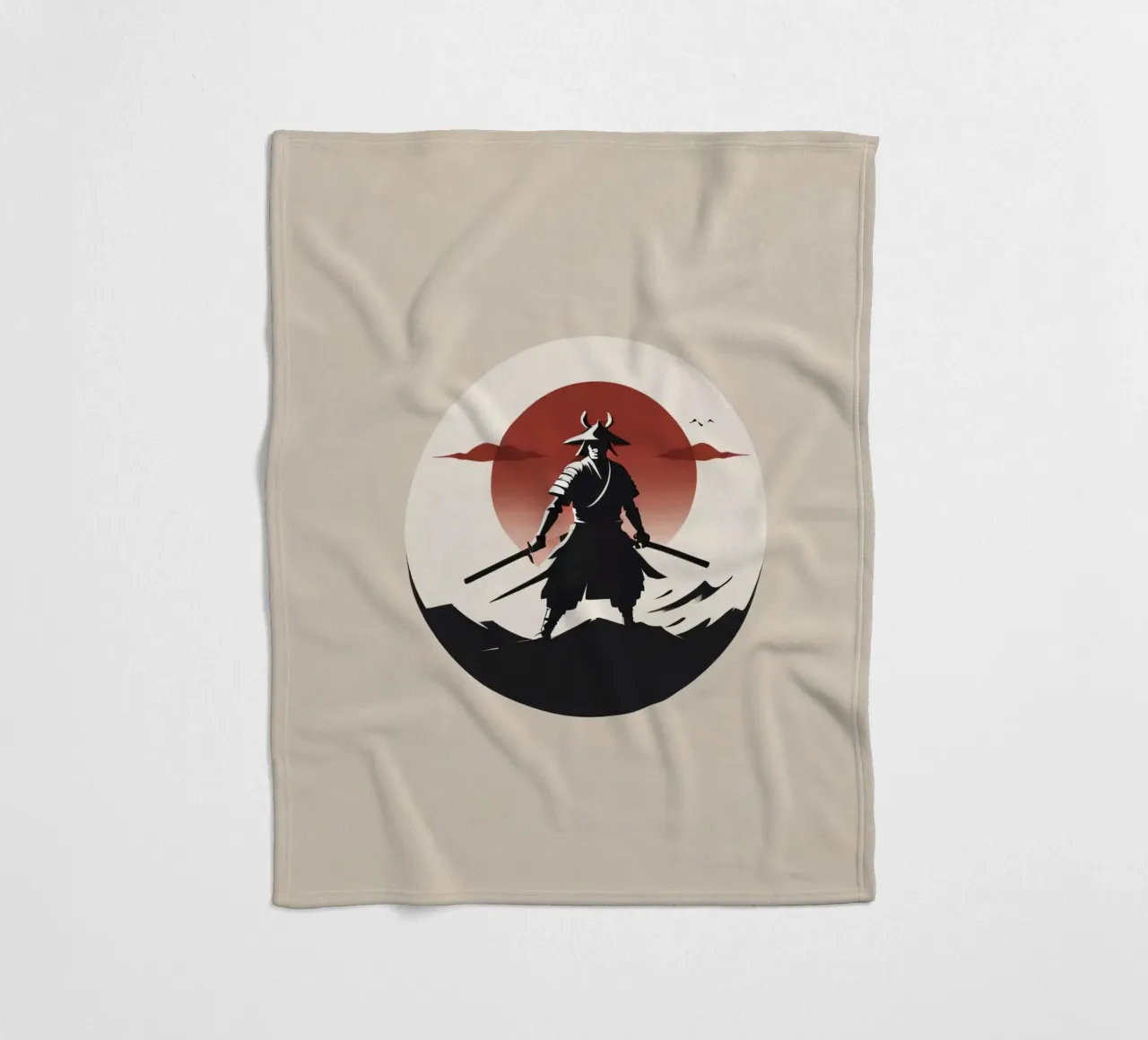 Selbstbewusst stehender Samurai-Krieger mit Schwertern Fleecedecke von DesignDoodle