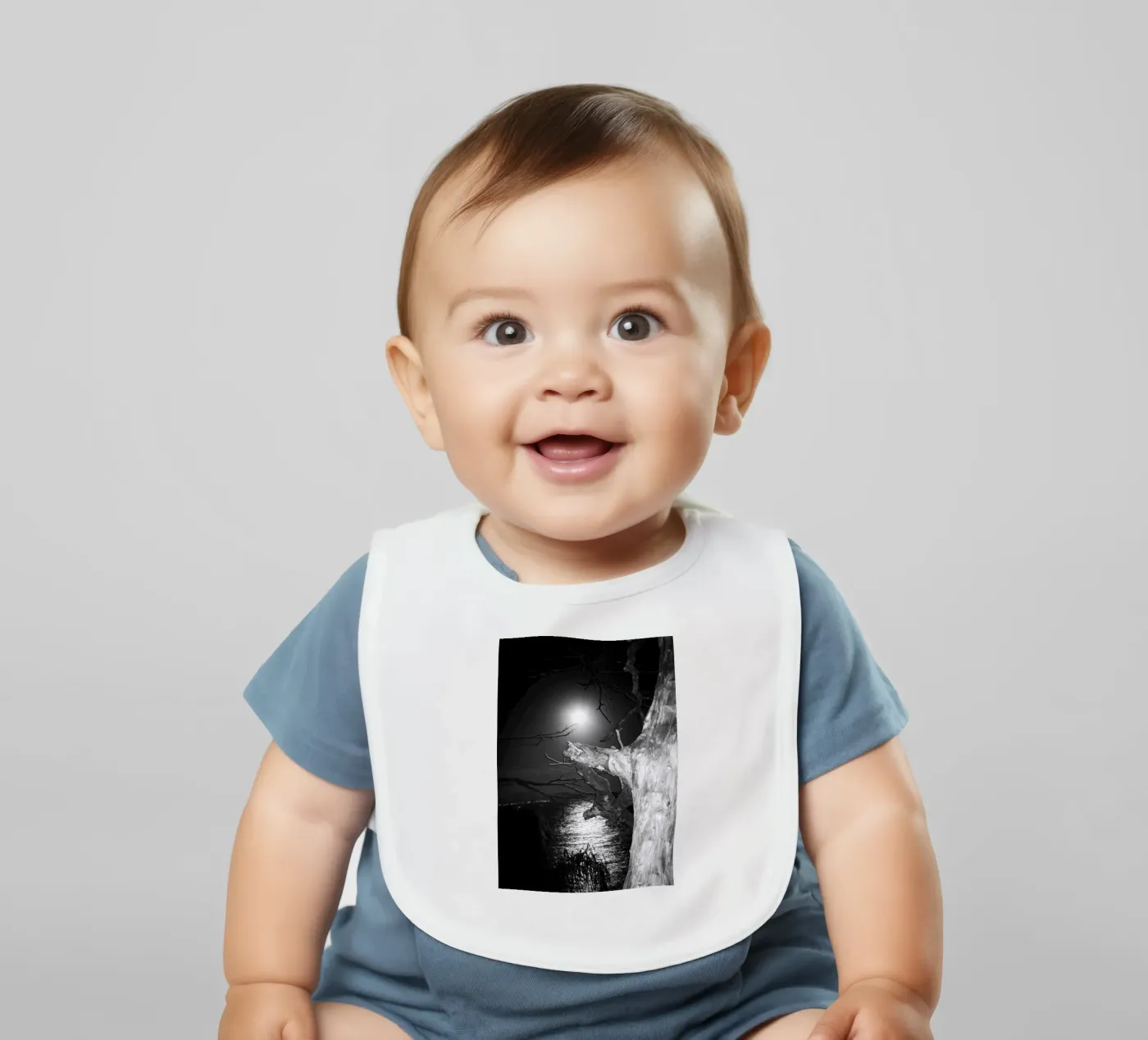 Maan baby slabbetje van rafael campezato