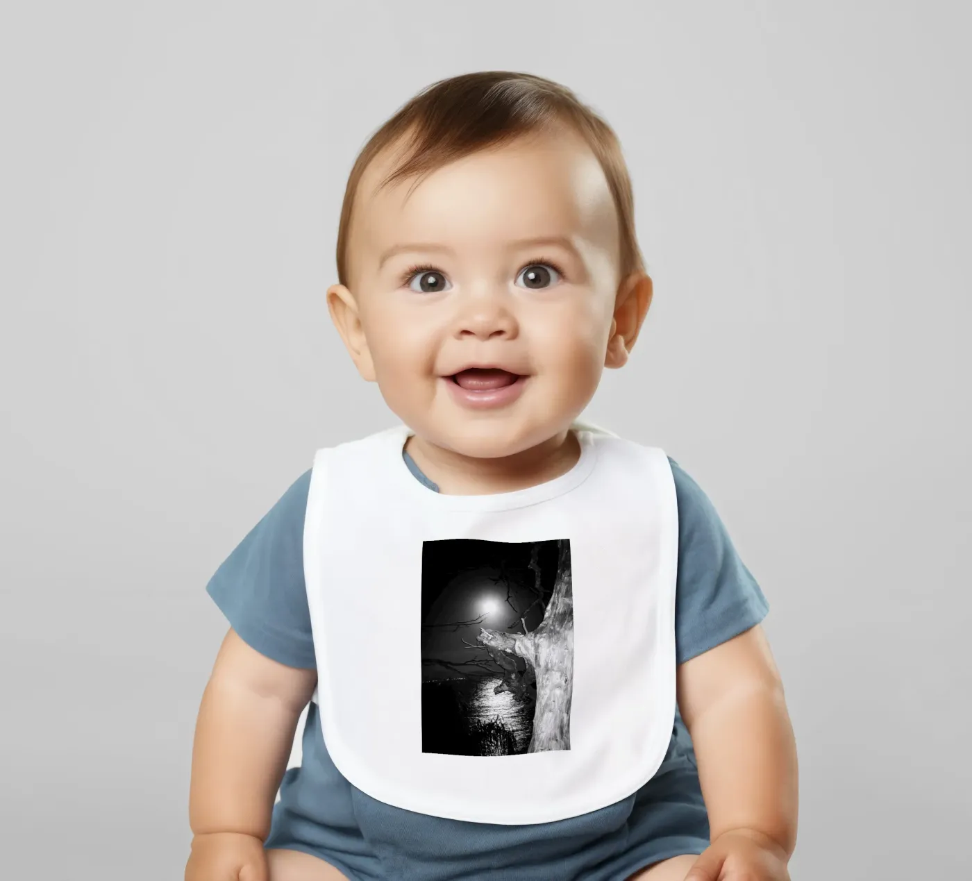 Maan baby slabbetje van rafael campezato