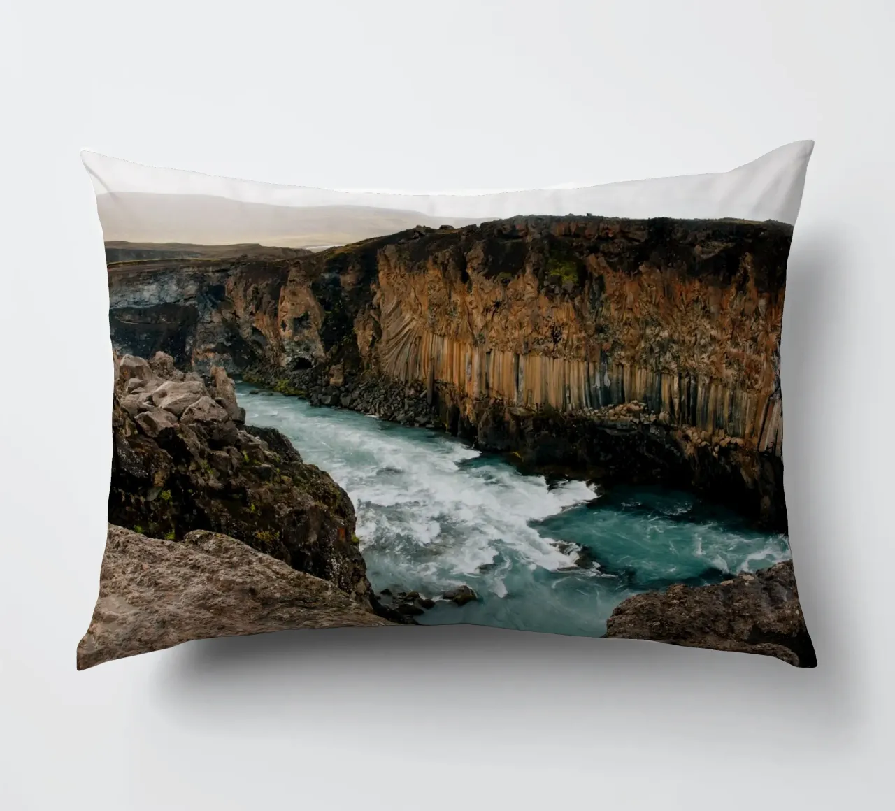 Landscape at Aldeyjarfoss on Iceland cuscino da susea