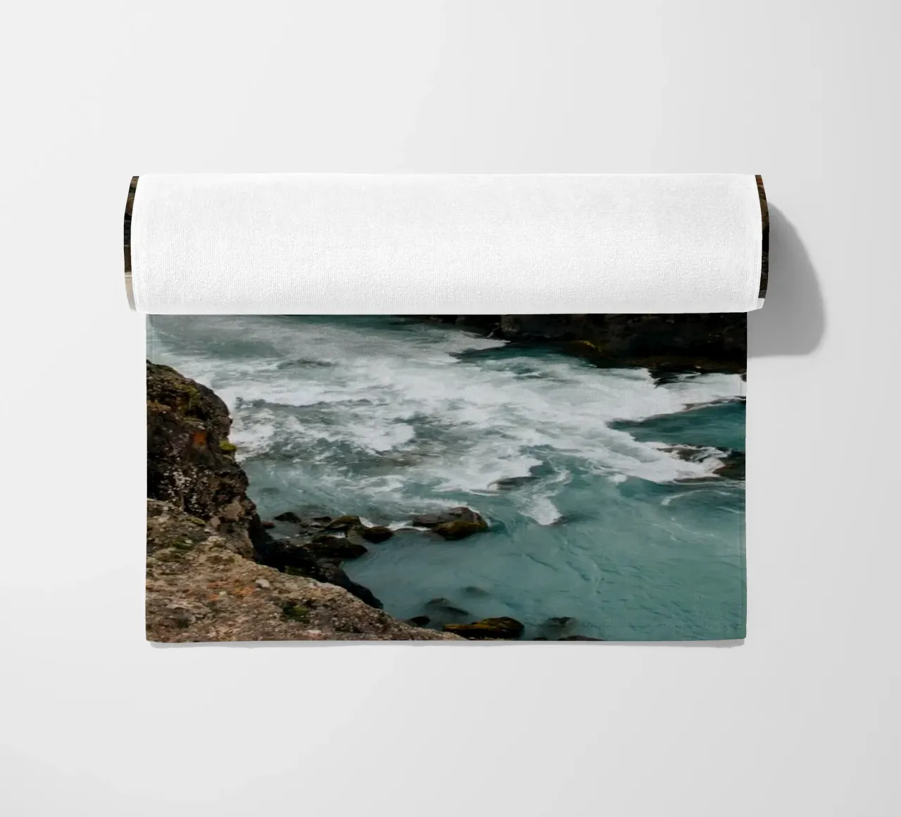 Landscape at Aldeyjarfoss on Iceland telo mare da susea