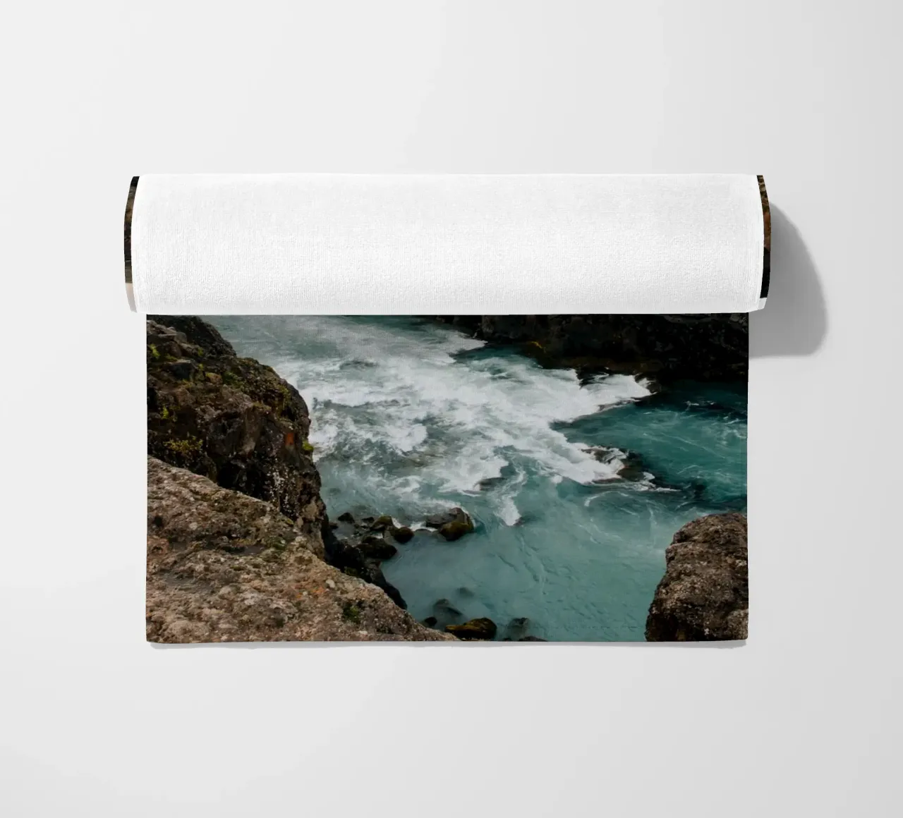 Landscape at Aldeyjarfoss on Iceland telo mare da susea