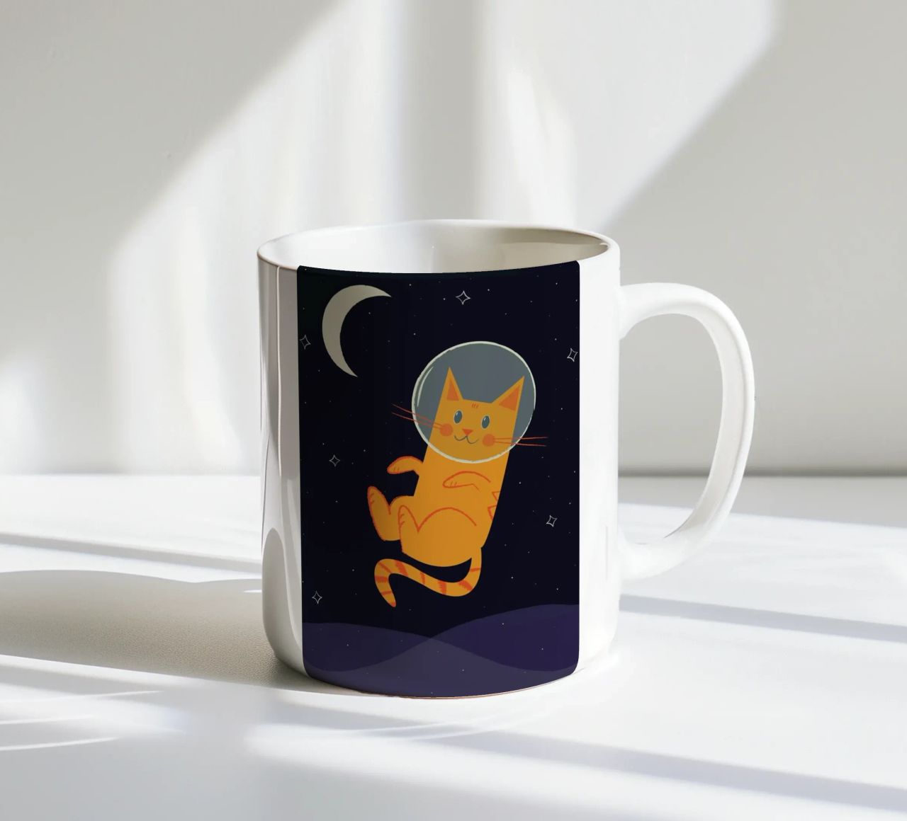 Floating Space Cat tazza in ceramica da Karin Bijlsma