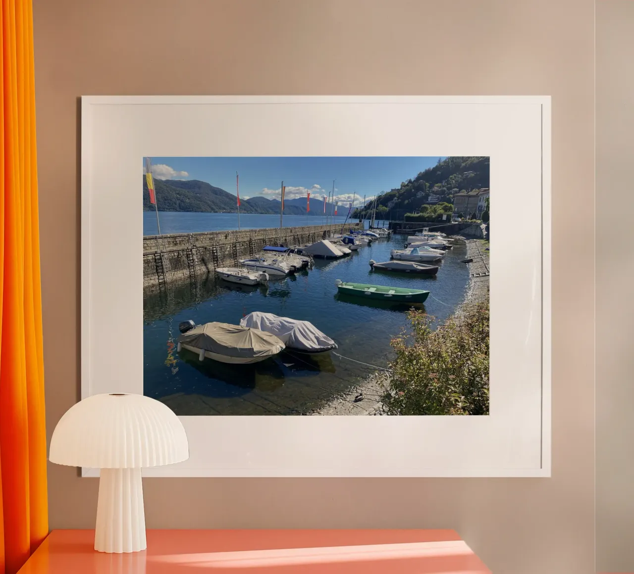 Lago Maggiore Cannobio poster con telaio in plastica da Alexandra Joseph Fotomomente