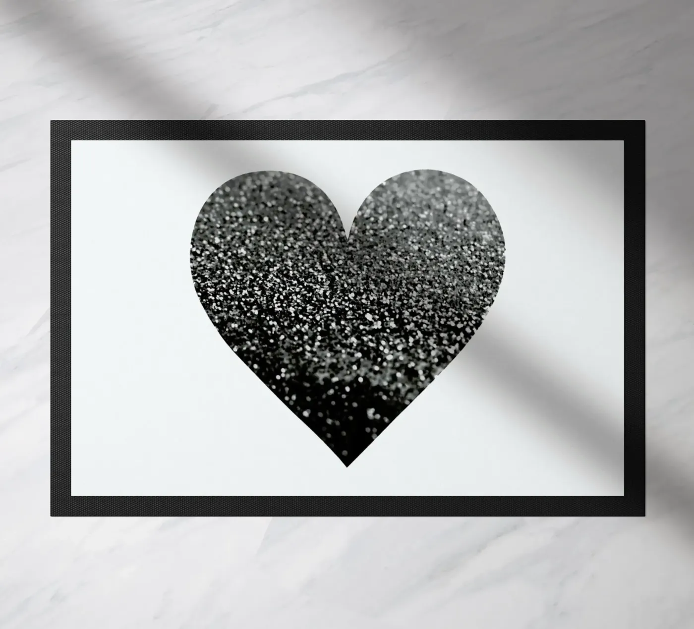 Zwart hart deurmat van Monika Strigel