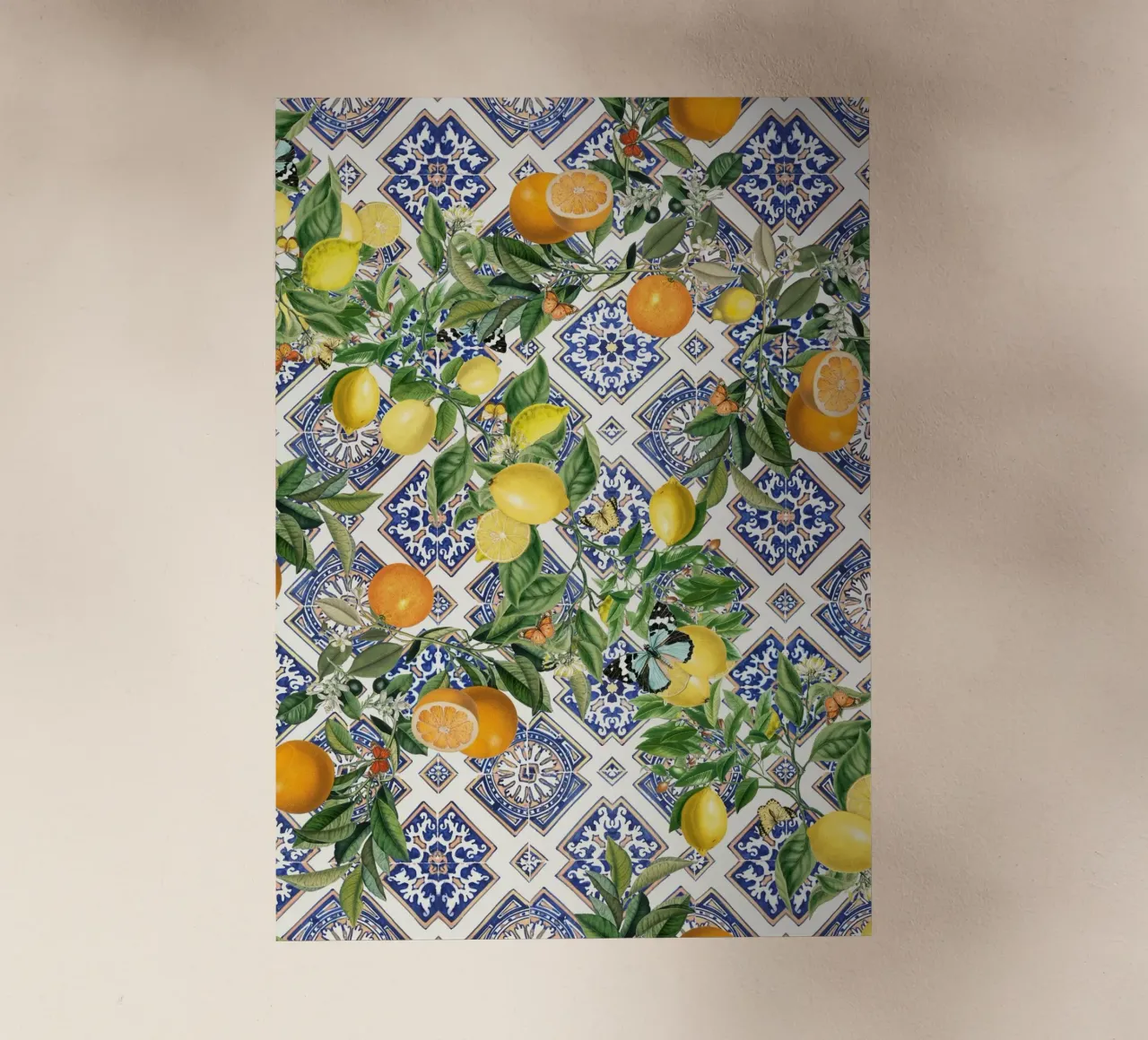 Limoni, agrumi e piastrelle blu pellicola backlit da Bloomery Decor