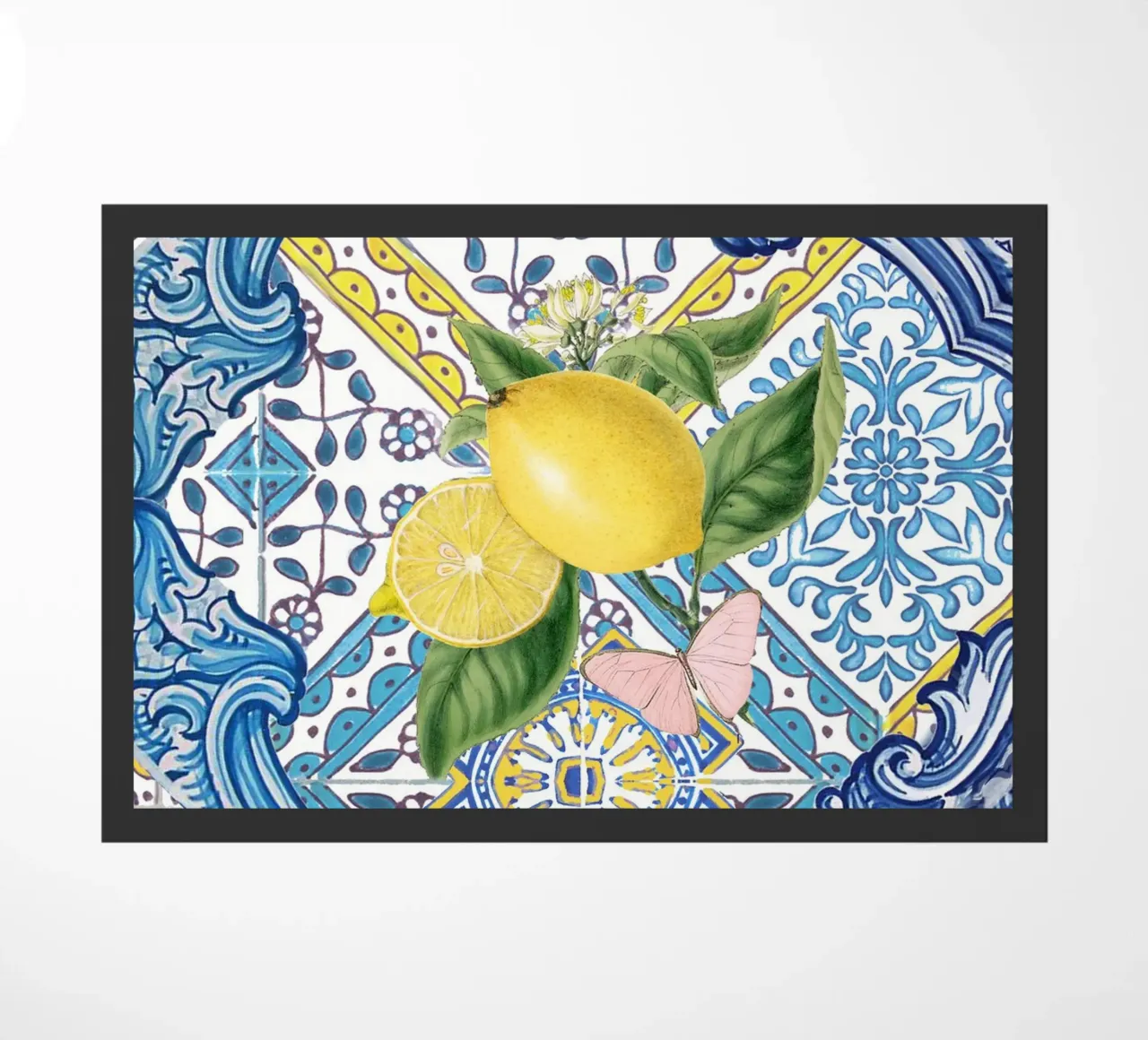 Limone, agrumi e farfalle su piastrelle blu mediterranee zerbino da Bloomery Decor