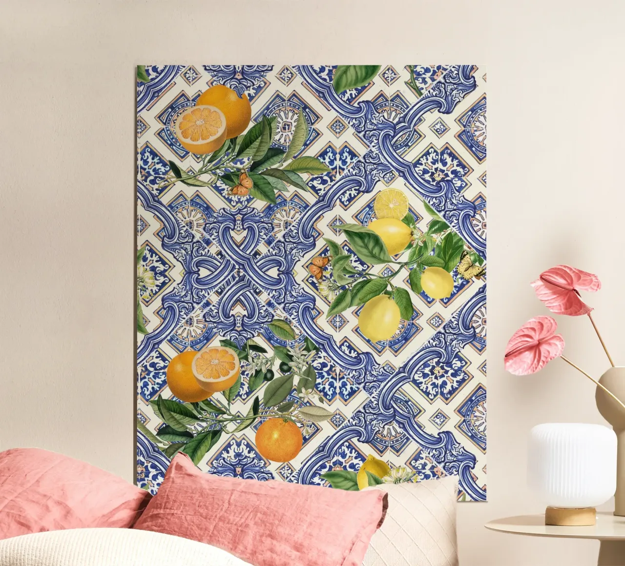Piastrelle blu Sicilia, limoni, arance e agrumi poster con telaio in plastica da Bloomery Decor