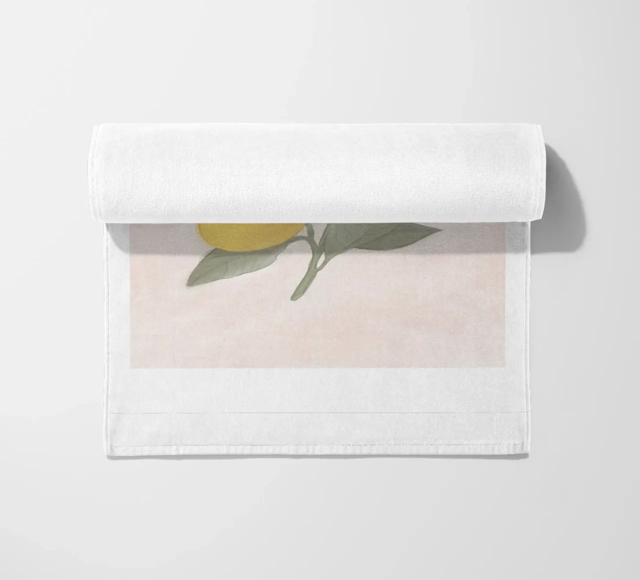 Handbemalte französische Zitrone vom Bauernmarkt Strandtuch von Bloomery Decor