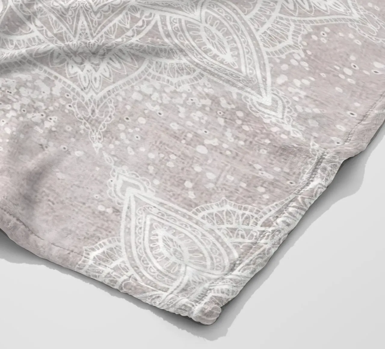 Mandala vintage soft boho - blush neutro coperta in pile da Bloomery Decor