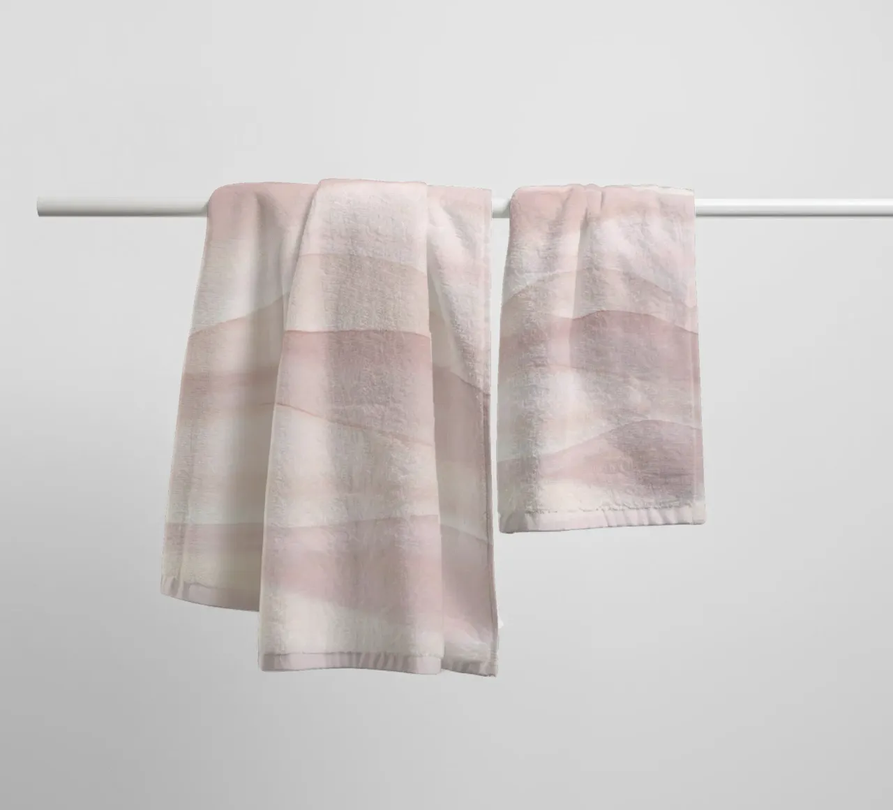 Boho Aquarell ombre soft blush Handtuch von Bloomery Decor