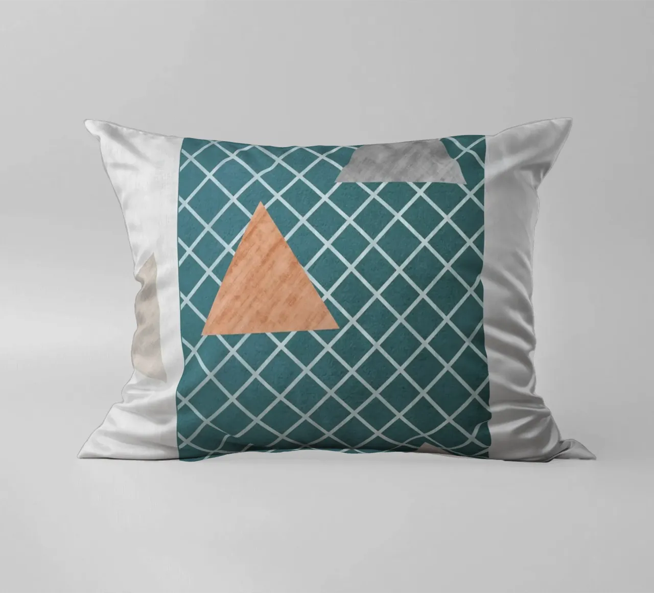 Triangles in various shades cojín de LisaArtes