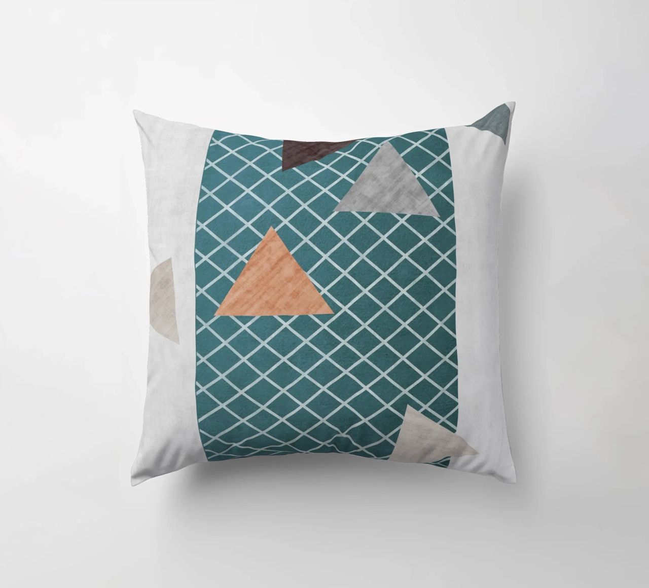 Triangles in various shades cuscino da LisaArtes