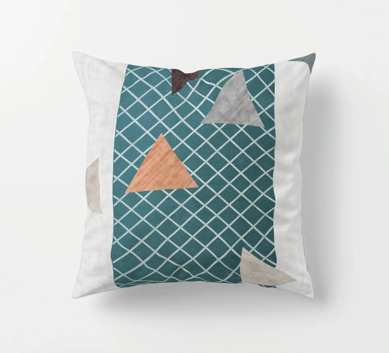 Triangles in various shades cuscino da LisaArtes
