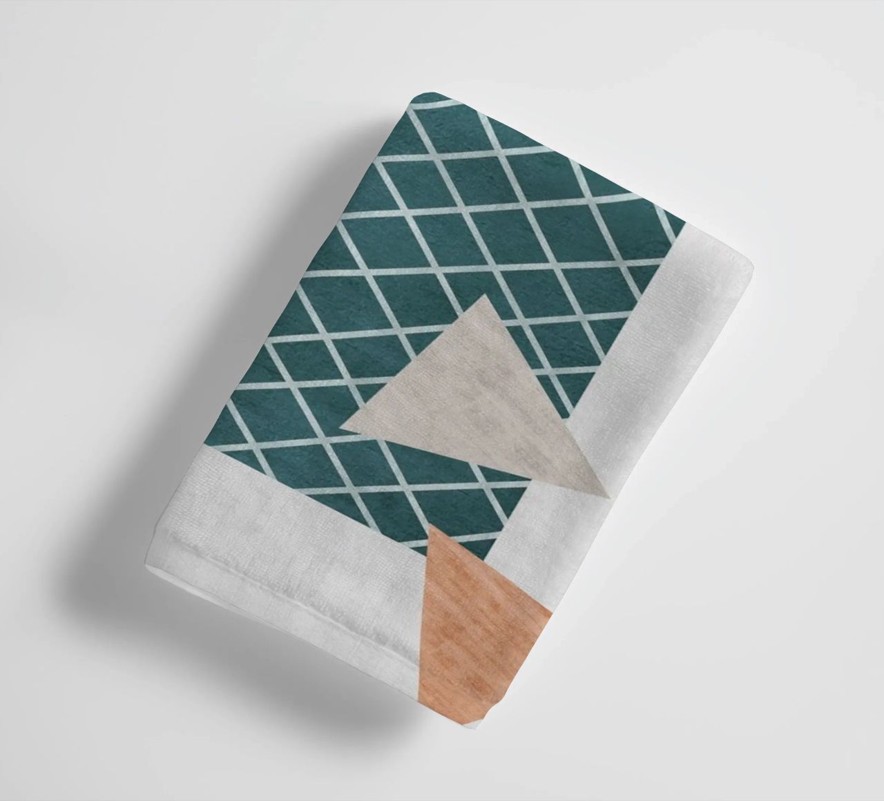 Triangles in various shades asciugamano da bagno da LisaArtes