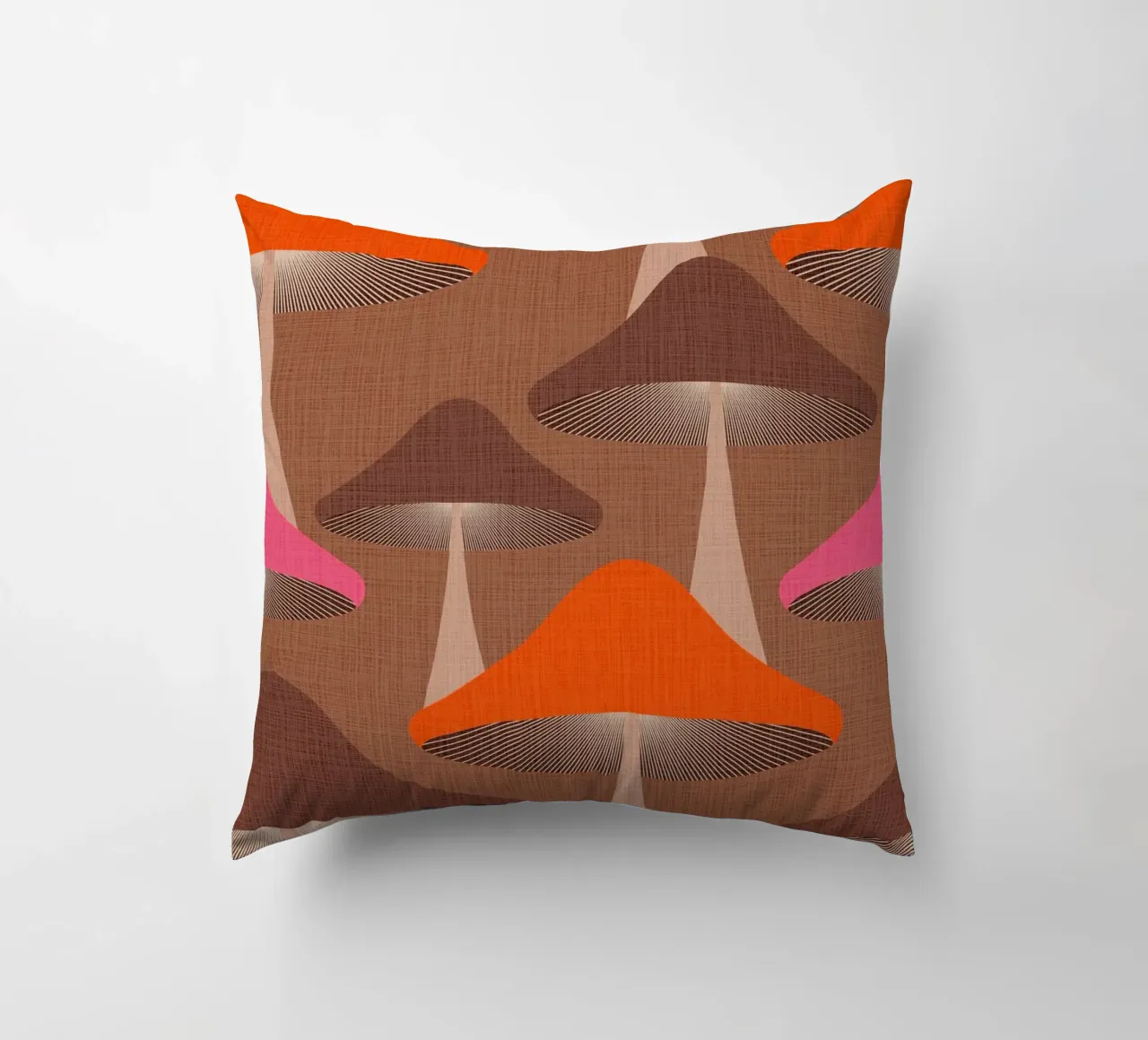 Surreale Mid Mod Fungi Design - Mousse Mocha cuscino da Dominique Vari