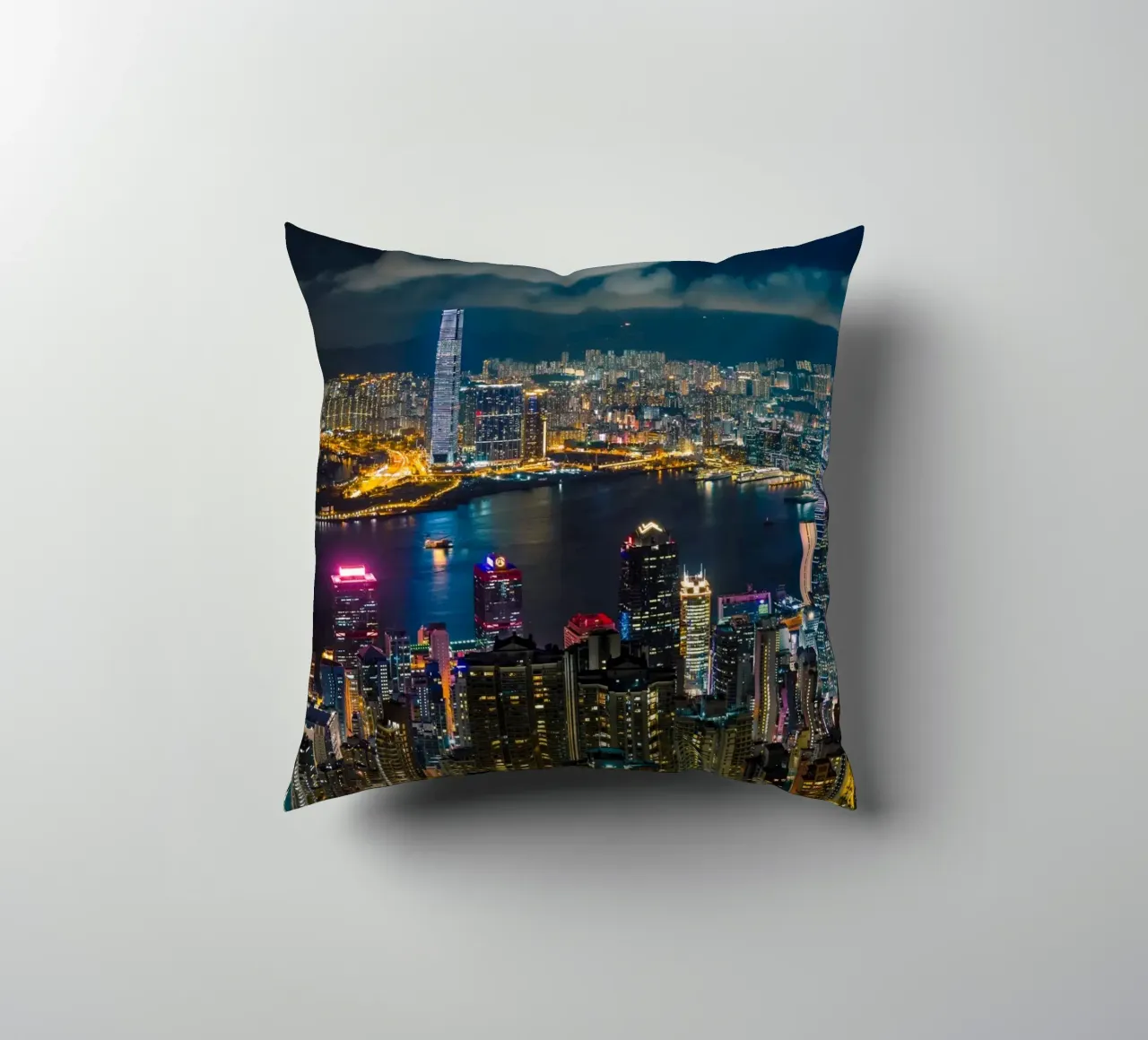 HONG KONG 10 cuscino da Tom Uhlenberg