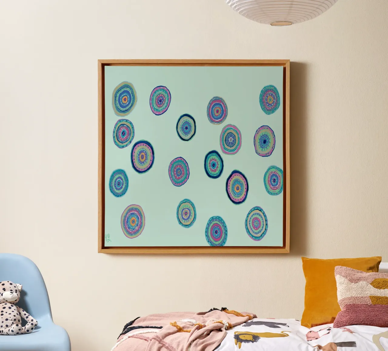 Dansende Orbs-Lichtblauw canvas met Baklijst van Helen Joynson