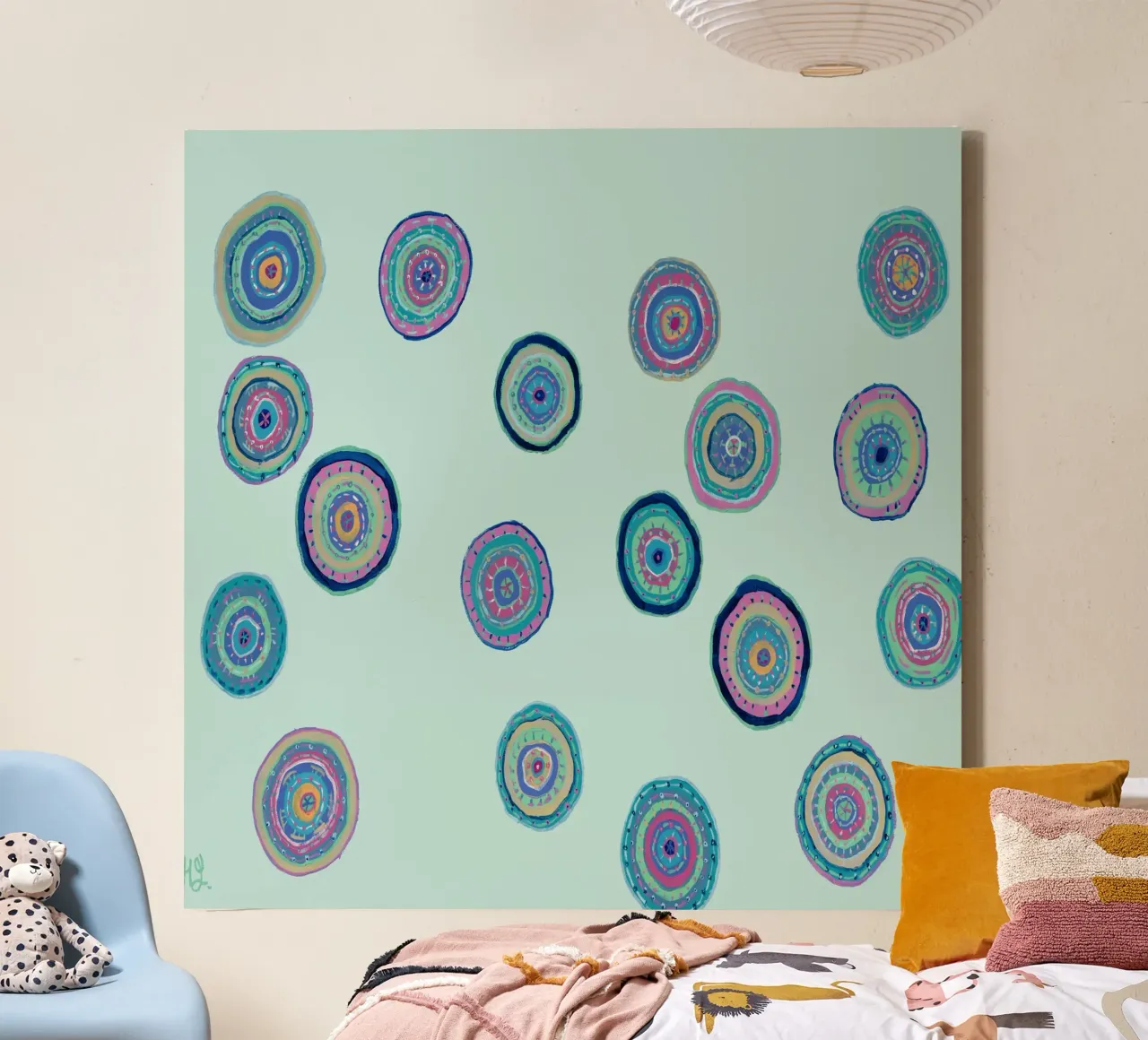 Dansende Orbs-Lichtblauw canvas met Baklijst van Helen Joynson