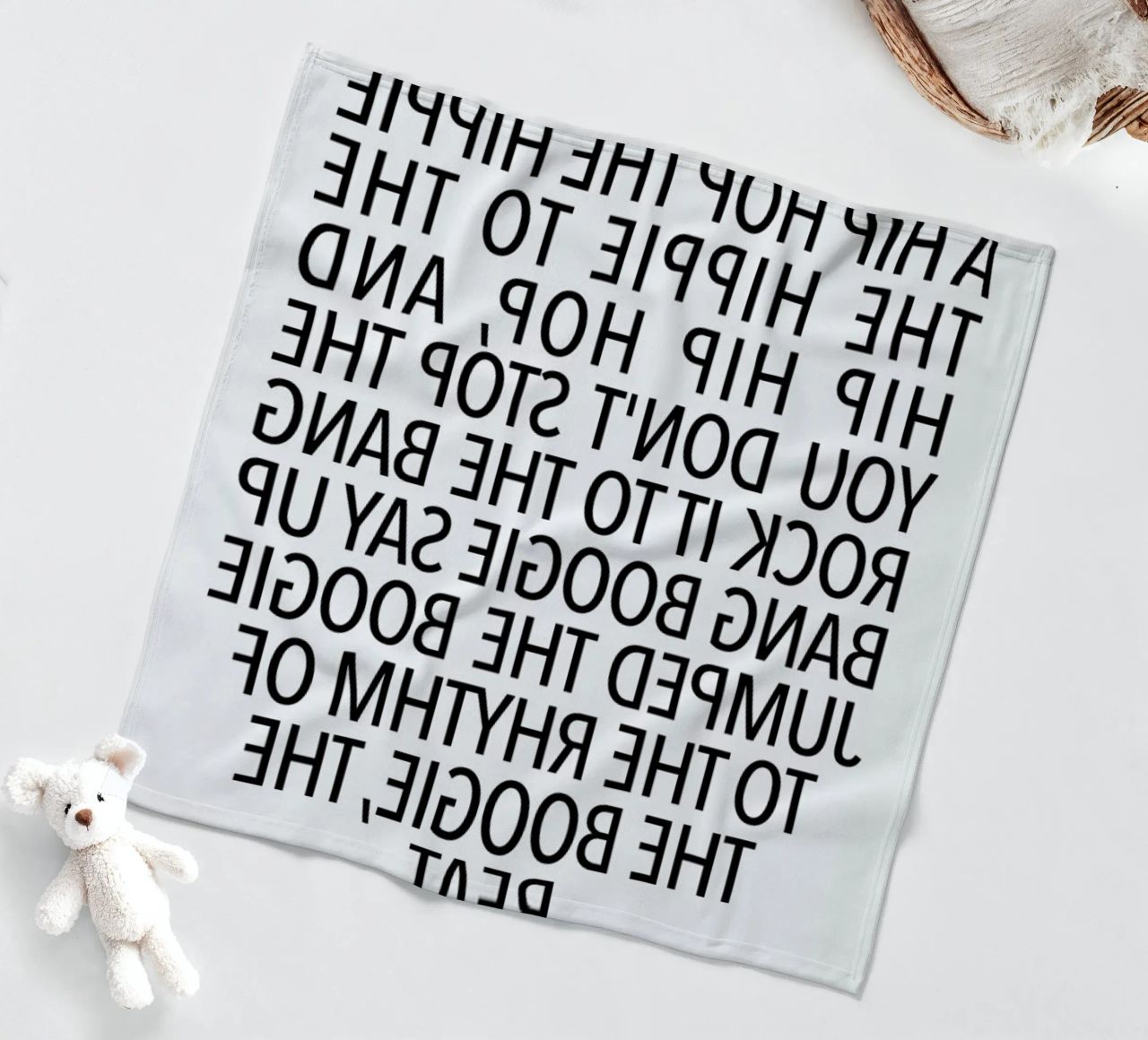 Delight fleece blanket by Studio One